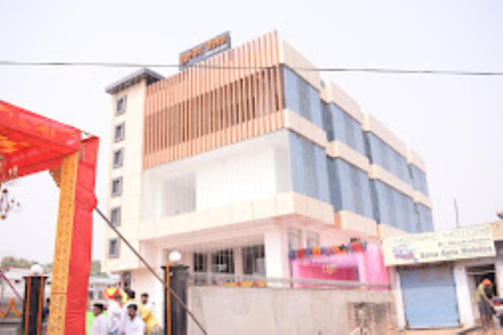Guru Dev Palace Hotel & Lawn,Ayodhya Exterior foto
